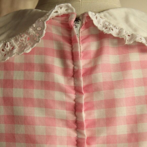 Vintage 1960s 1970s Dress, Pink and White Gingham Maxidress withBbig Lace Collar - Picture 10 of 14